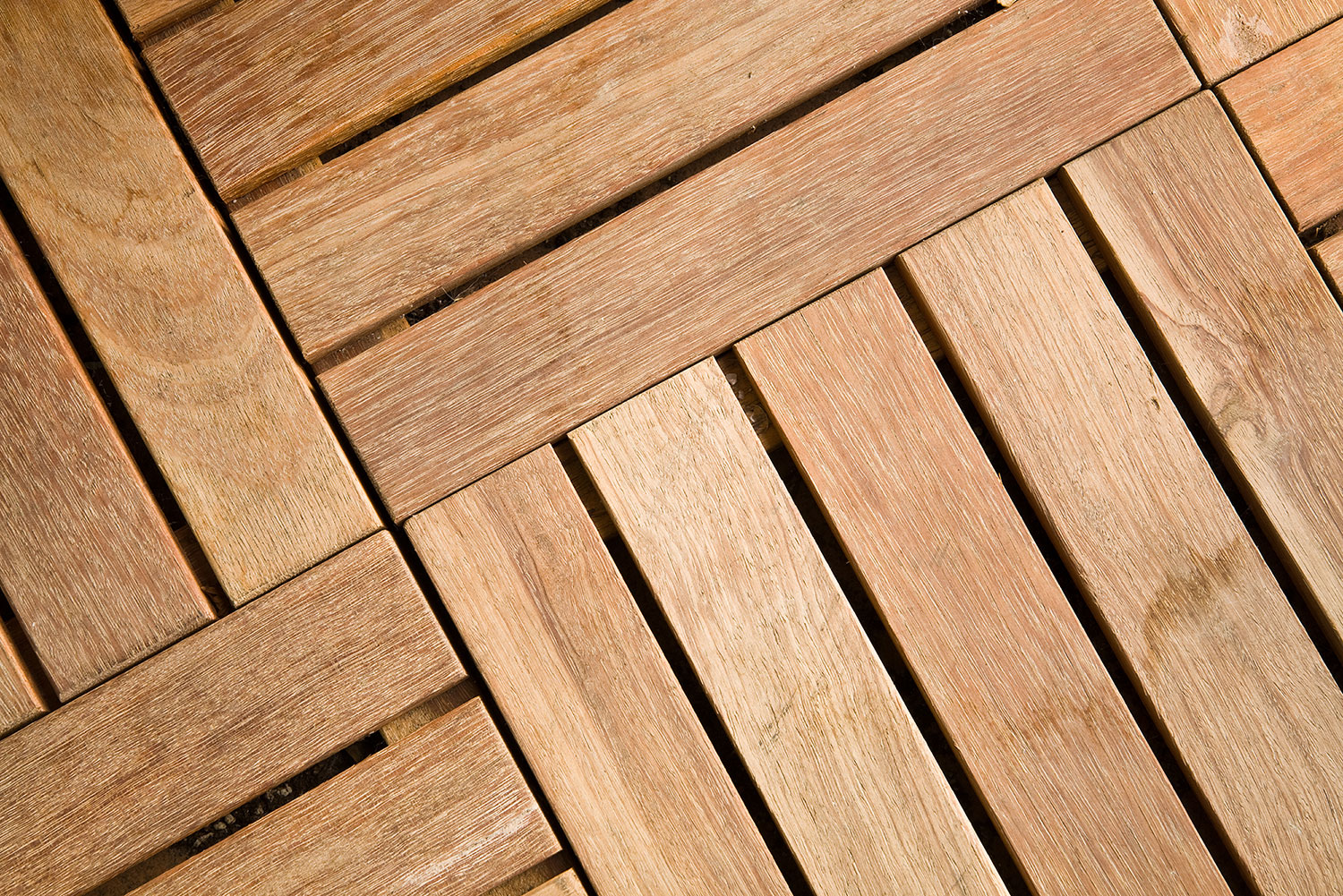 wood-decks-vs-composite-decks-what-s-the-difference-remodeling